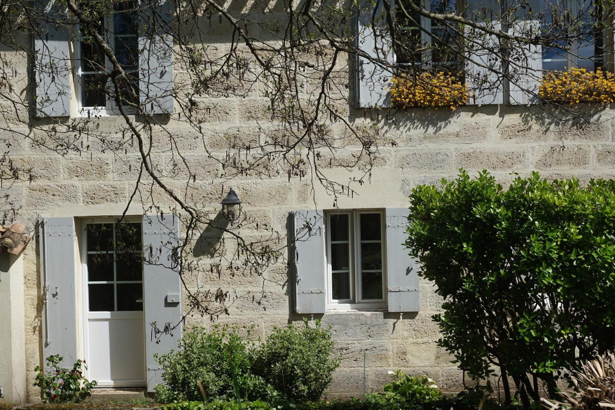 Moulin Notre Dame Hotell Saint-Genès-de-Castillon Eksteriør bilde